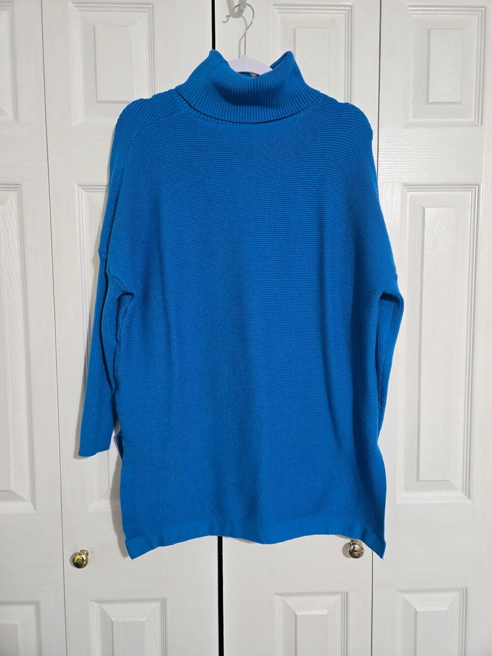 Unknown brand large women's blue piko sleeve sweater